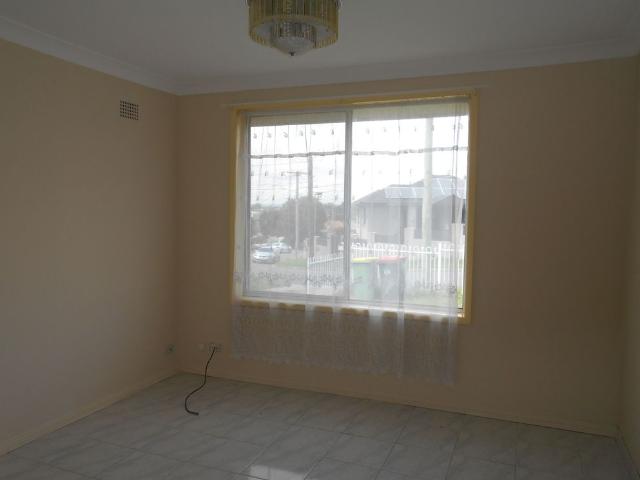 House for rent in Smithfield, Sydney