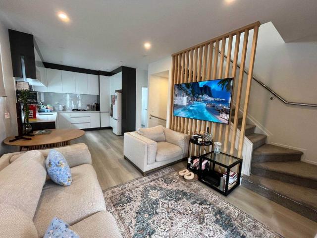 Townhouse for rent in Hillpark, Manurewa