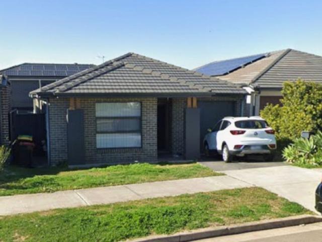 House for rent in Moorebank, Sydney