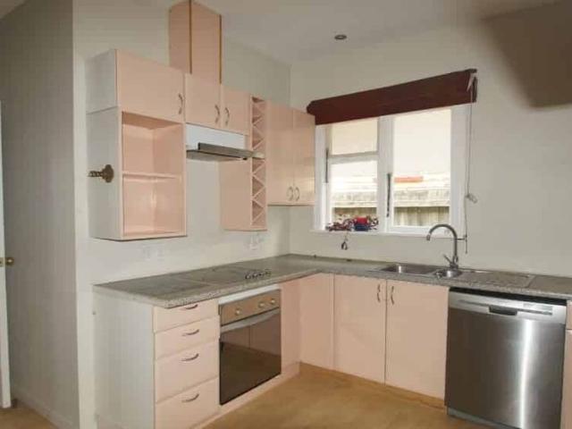 House for rent in Chaslands, Canterbury