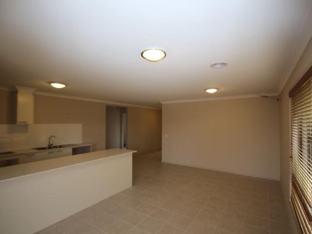 House for rent in Warralily Springs, Geelong