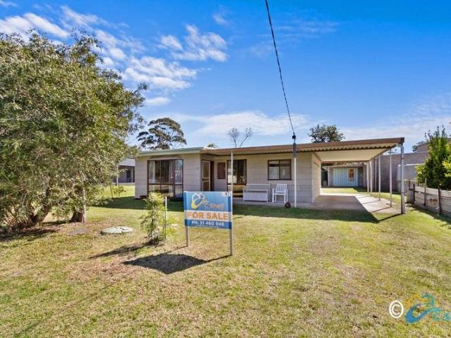 House for sale in Loch Sport, Victoria