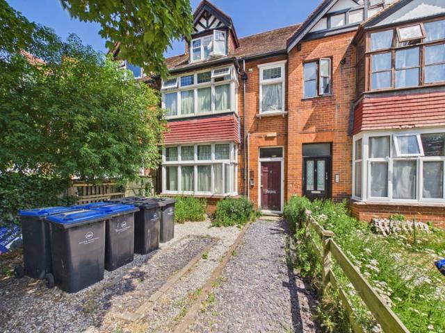 Apartment for rent in Worthing, West Sussex
