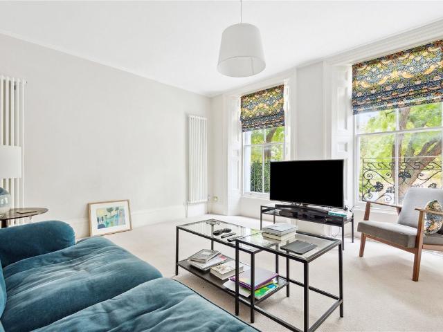 House for rent in Barnsbury, Greater London