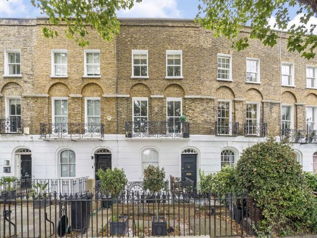 Apartment for rent in Barnsbury, Greater London