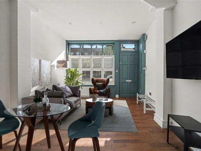 House for rent in Barnsbury, Greater London