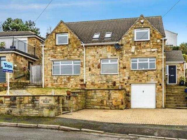 House for sale in Huddersfield, West Yorkshire