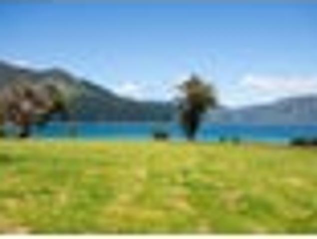 Land for sale in Marlborough