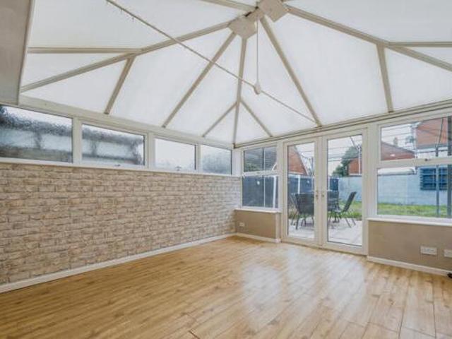 House for sale in Halton