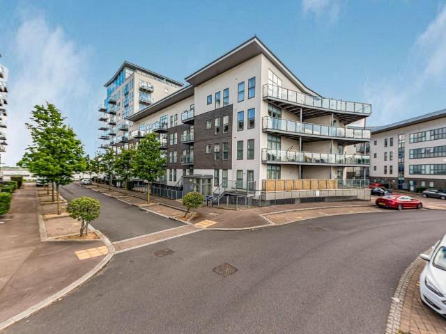 Apartment for rent in Swanscombe and Greenhithe, Monks Orchard