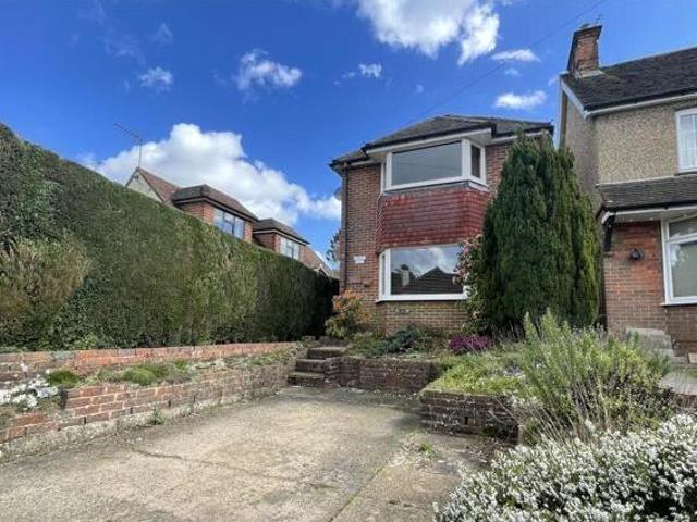 House for sale in Fole, Surrey