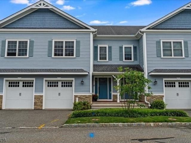 Condo for sale in Berkeley Heights, Union County