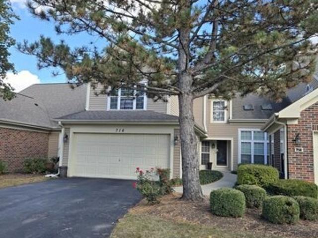House for sale in Elk Grove Village, Illinois
