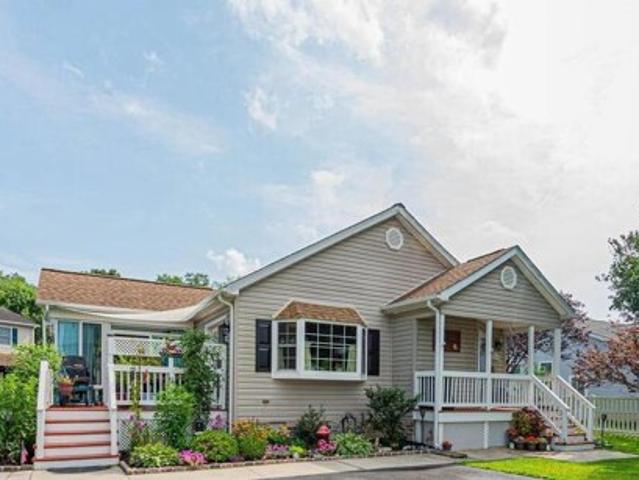 House for sale in Frankford