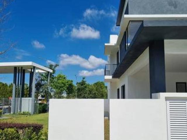 Bungalow for sale in Sendayan Village, Negeri Sembilan