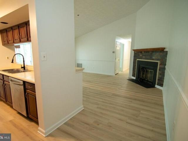 Condo for sale in Edgewood