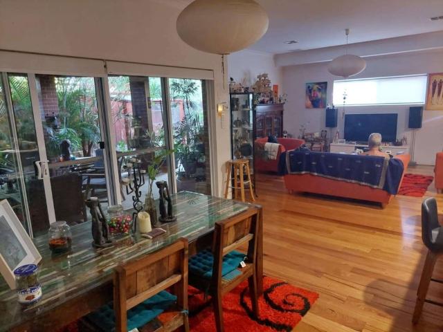 Room for rent in Cloverdale, Western Australia