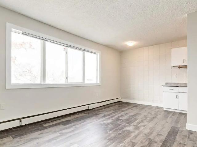Apartment for rent in Wedgewood, Alberta