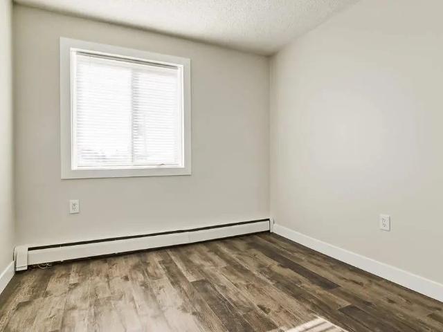 Apartment for rent in Wedgewood, Alberta