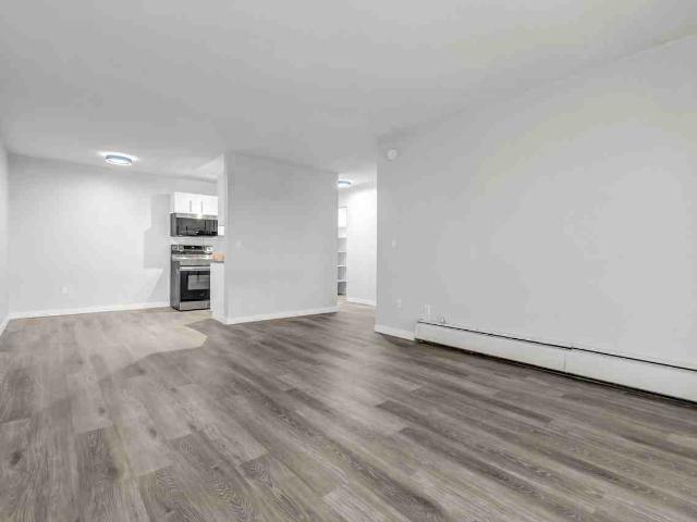 Apartment for rent in Surrey, British Columbia
