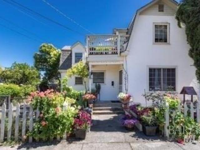 House for sale in Cloverdale, California