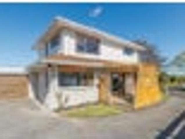 Townhouse for rent in Cloverlea, Palmerston North