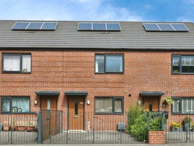 House for sale in Lyons, Greater London