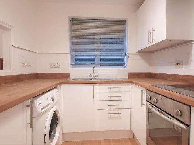 Apartment for rent in Water Gardens, Greater London