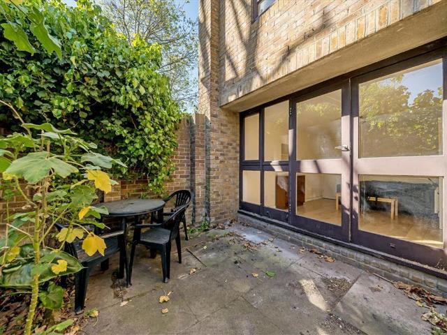 Apartment for rent in Tower Liberty, Wapping