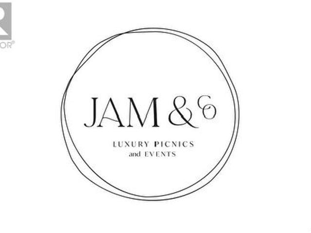 Commercial for sale in Comox