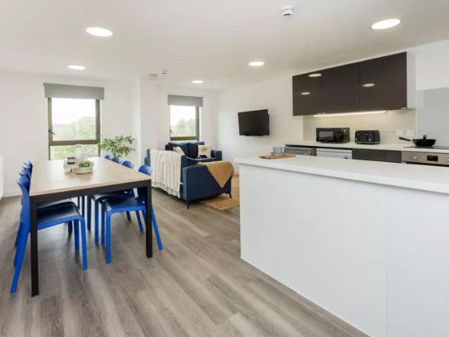 Room for rent in St. Mildred's, The Bridge