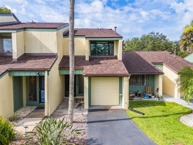 Condo for sale in New Smyrna Beach