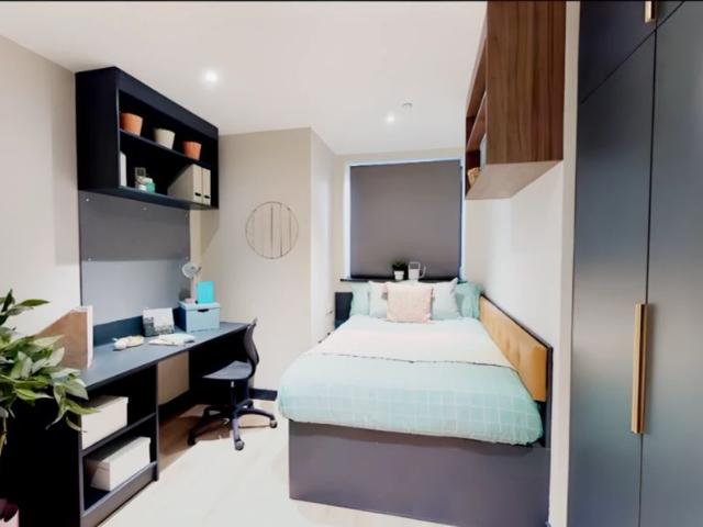 Studio for rent in Brunswick, Brighton & Hove