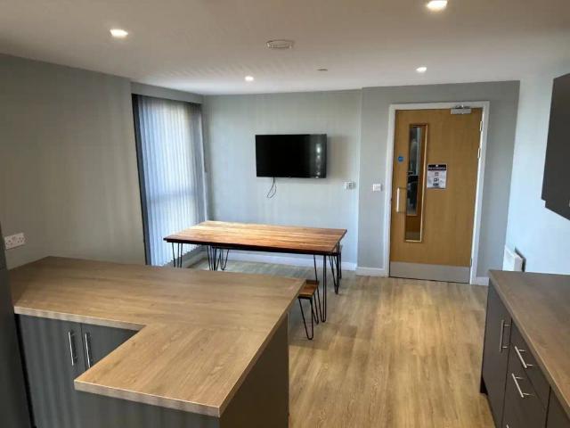 Studio for rent in Leylands, West Yorkshire