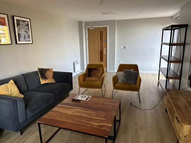 Studio for rent in Leylands, West Yorkshire