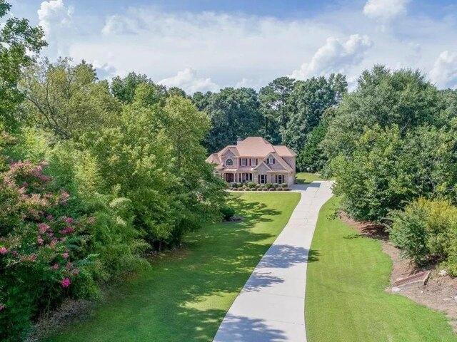 House for sale in Flowery Branch, Georgia