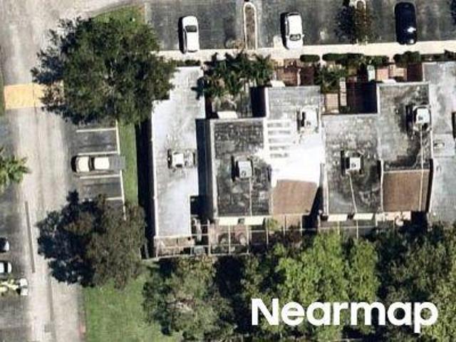 Townhouse for sale in Pembroke Pines, Florida