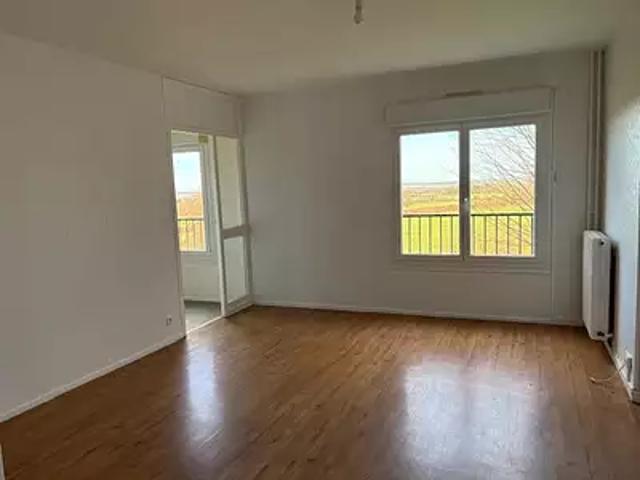 Appartement location à La Châtre, Cluis