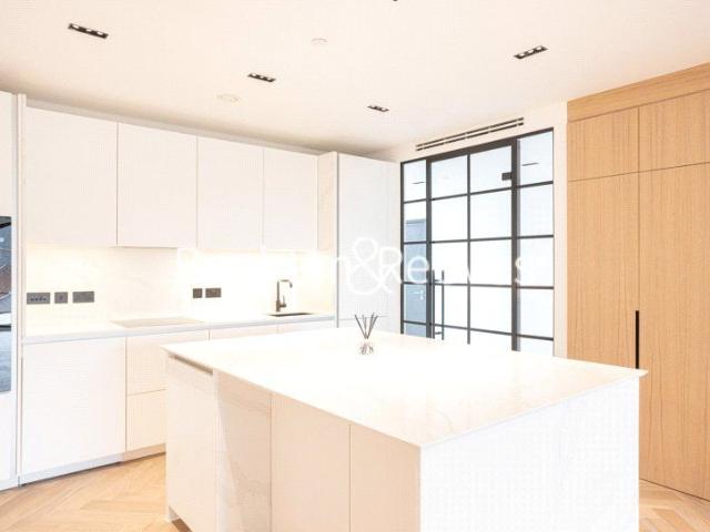 Apartment for rent in Earl's Court, Greater London