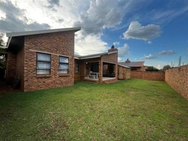 House for sale in Kempton Park, Pomona
