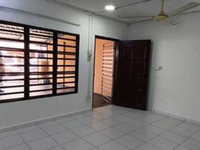 House for sale in Petaling, Alam Impian