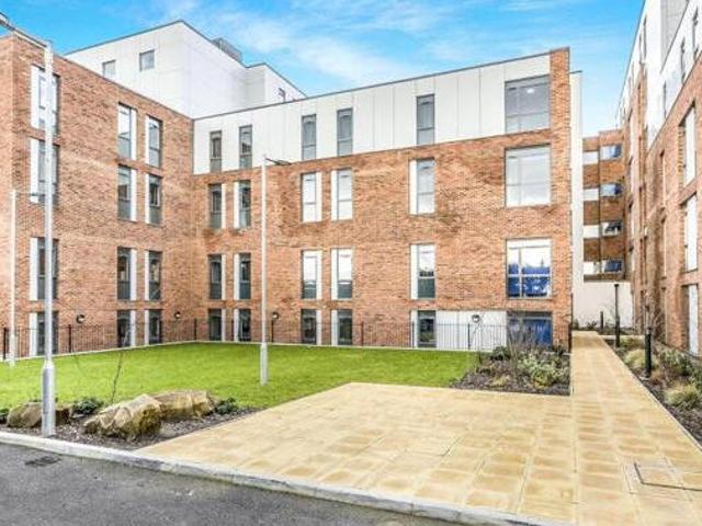 House for sale in Birkenhead