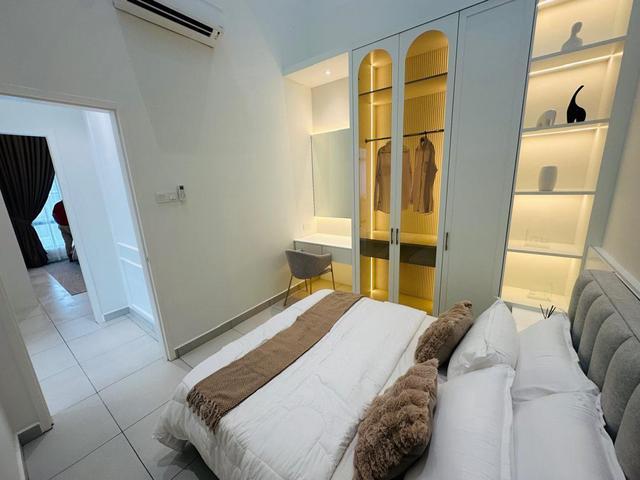 House for sale in Malaka
