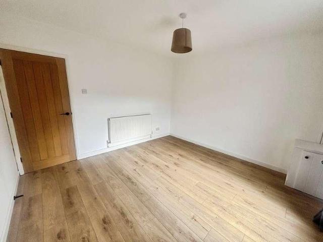 Apartment for rent in Cwm Clydach, Clydach Vale