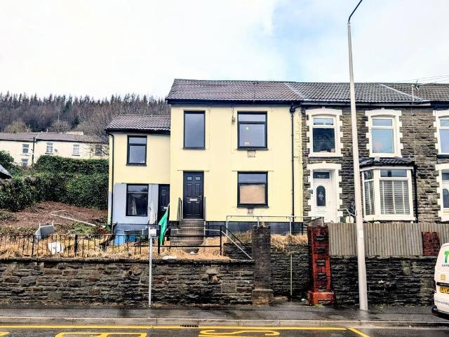 Apartment for rent in Cwm Clydach, Clydach Vale