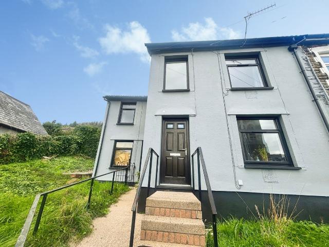 Apartment for rent in Cwm Clydach, Clydach Vale