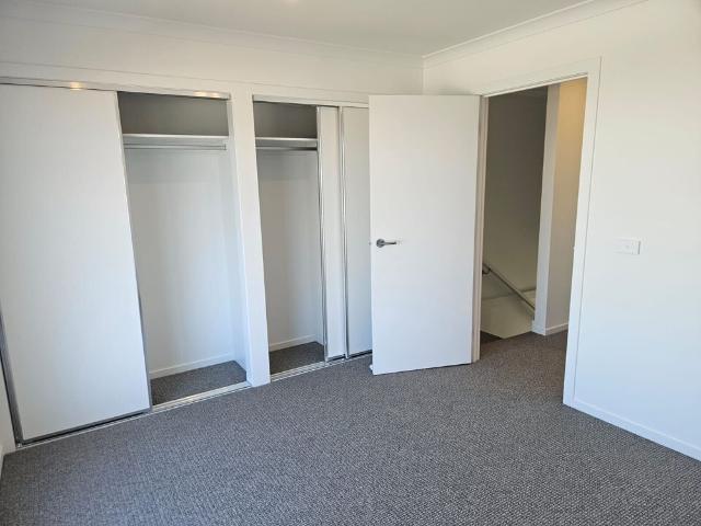 Room for rent in Camerons Creek, Victoria