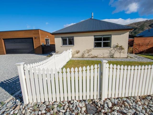 House for rent in Otakou