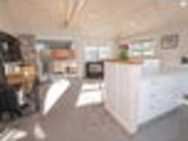 Townhouse for rent in Otakou