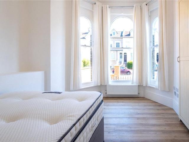Room for rent in London Borough of Croydon, Addiscombe